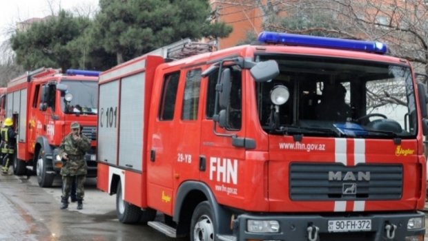 Xırdalanda yaşayış binasında yanğın: 5 nəfər təxliyə edildi