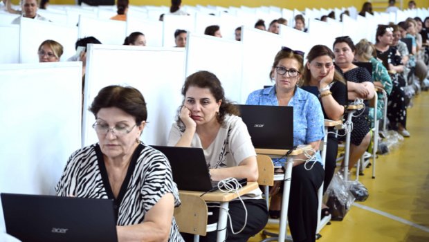 Bu gün müəllimlərin sertifikasiya imtahanı BAŞA ÇATIR