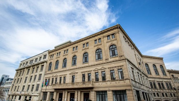 Konstitusiya Məhkəməsi seçkilərə görə TOPLANDI