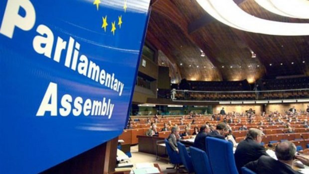 Rusiya ATƏT-in Parlament Assambleyasında fəaliyyətini DAYANDIRIR