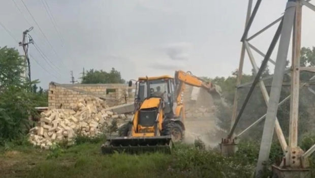 Qubada qanunsuz tikintinin qarşısı alındı - FOTO/VİDEO