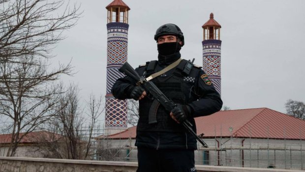 Azərbaycan polisi 106 YAŞINDA