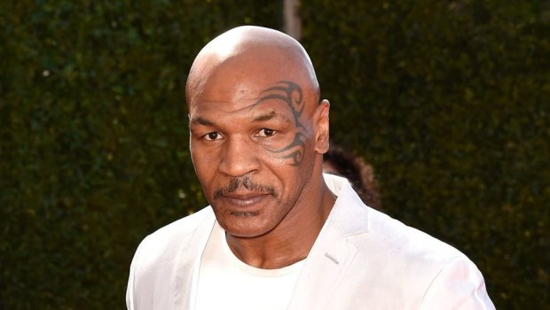 Mayk Tayson Türkiyə millisinə hədiyyə göndərdi