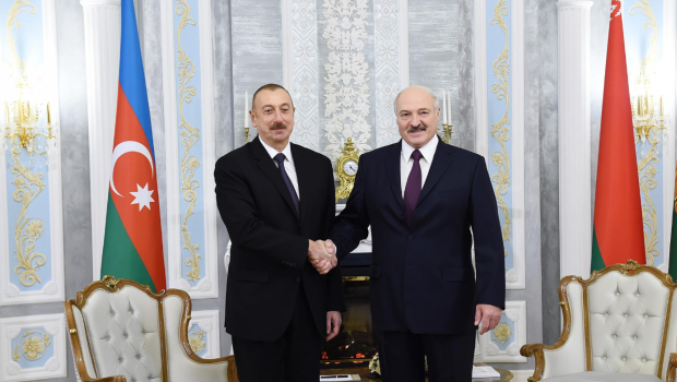 İlham Əliyev Lukaşenkonu TƏBRİK EDİB