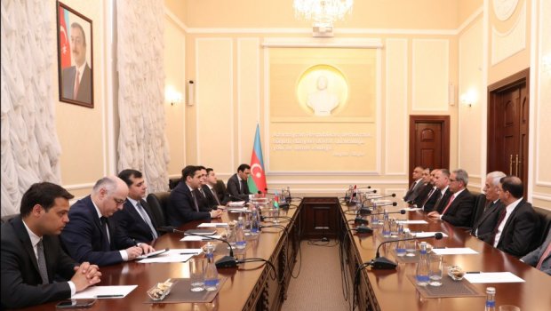 Ədliyyə naziri İraqın nümayəndə heyəti ilə görüşüb