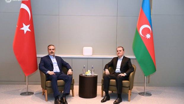 Ceyhun Bayramov Hakan Fidanla Azərbaycan-Ermənistan arasında normallaşma prosesini MÜZAKİRƏ ETDİ - FOTO