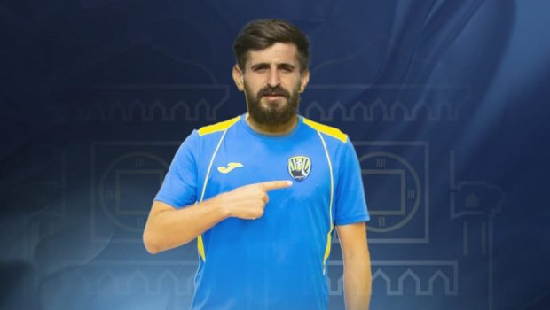 “Kəpəz” keçmiş futbolçusunu geri qaytardı