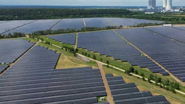 Avropanın ən böyük günəş elektrik stansiyası bu ölkədə istifadəyə verildi