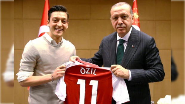 Ərdoğandan Mesut Özilin Türkiyədə futbol akademiyası yaratmasına REAKSİYA - FOTO
