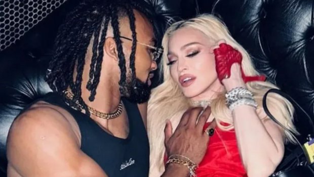 65 yaşlı Madonna gənc oğlanın qollarında FOTOLARINI paylaşdı 