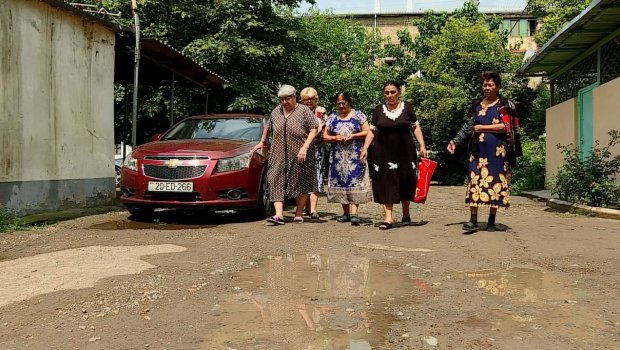 Gəncənin mərkəzi küçəsi illərdir PALÇIQ içindədir – İcra hakimiyyəti yenə VƏD verdi - FOTO/VİDEO