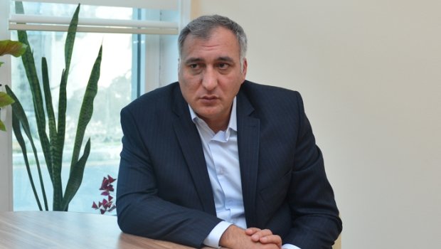 “Uşaqlarda kitaba maraq bağçadan və məktəbdən başlamalıdır” - Şərif Ağayar 