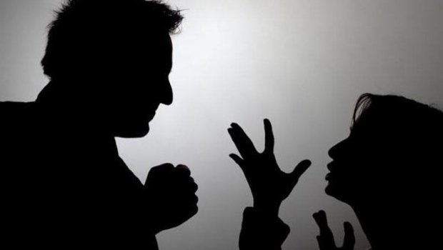 Övladına dərman almağa pulu çatmayan kişi keçmiş arvadını DÖYDÜ