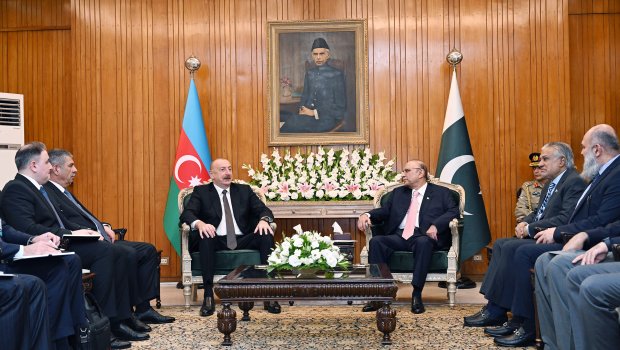 İlham Əliyevin Pakistan Prezidenti ilə geniş tərkibdə görüşü KEÇİRİLDİ - FOTO/VİDEO