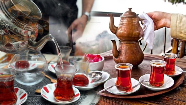 Çay SEVGİMİZ - İsti havada qaynar çay içməyin sağlamlığımıza ZƏRƏRLƏRİ nədir?