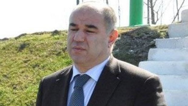 Dünən vəzifədən azad olan Eyvaz Qurbanov deputat olur?