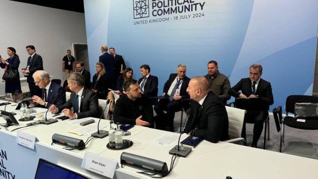 İlham Əliyev Volodimir Zelenski ilə söhbət etdi – FOTO/VİDEO  