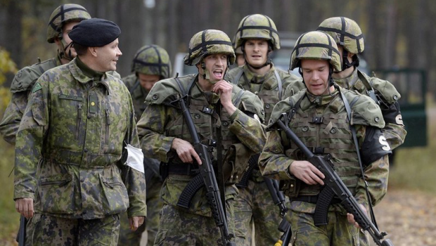Finlandiya Rusiya sərhədində hərbi təlimlər keçirir
