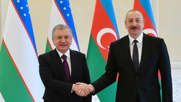 İlham Əliyev Şavkat Mirziyoyevə ZƏNG ETDİ