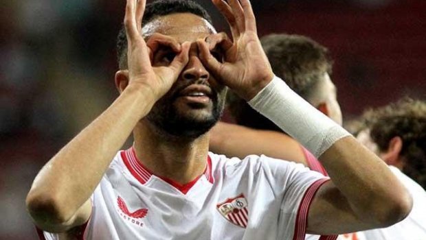 “Fənərbağça” “Sevilya”nın futbolçusunu transfer etdi