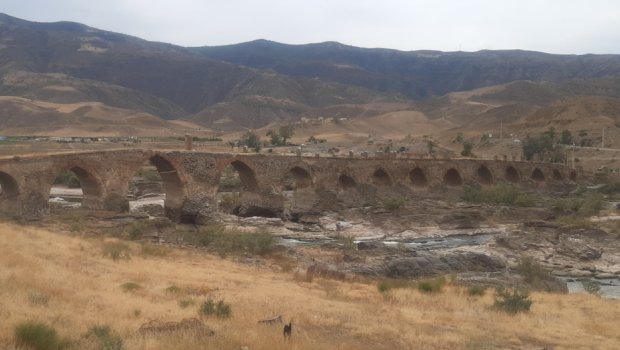 Dünya səyyahlarının Xudafərin körpüsünə səfəri başlayıb