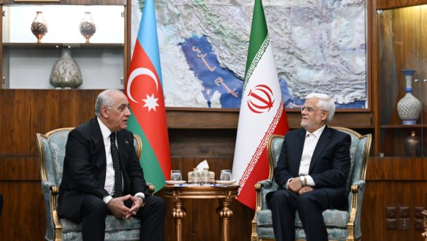 Əli Əsədov Tehranda İranın Birinci vitse-prezidenti ilə görüşdü - FOTO