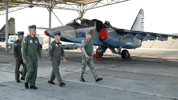Baş Qərargah rəisi HHQ hərbi hissələrinin xidməti-döyüş fəaliyyətini YOXLADI - FOTO