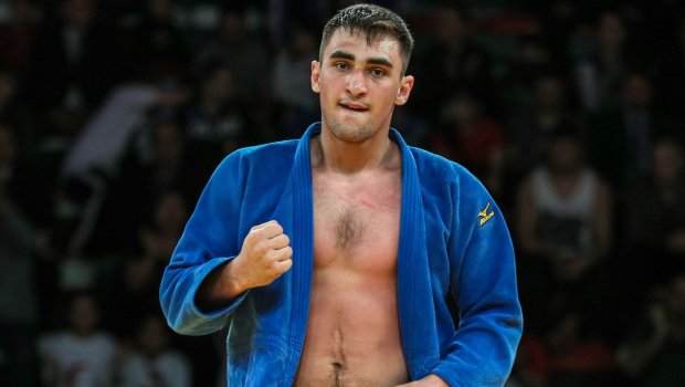 Paris-2024: Zelim Kotsoyev 1/4 FİNALDA