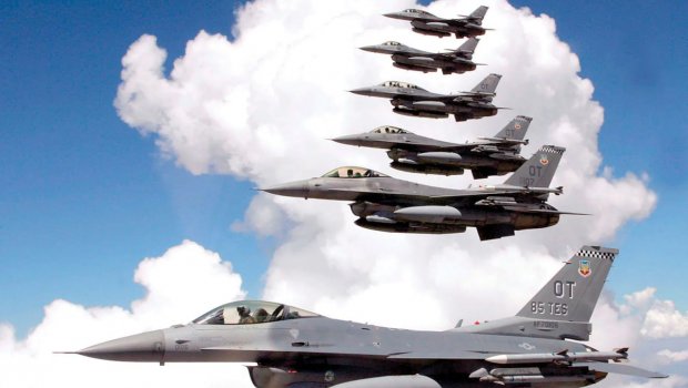 “F-16”ların ilk partiyası UKRAYNADA