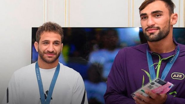 Olimpiya çempionlarımız Vətənə geri dönür
