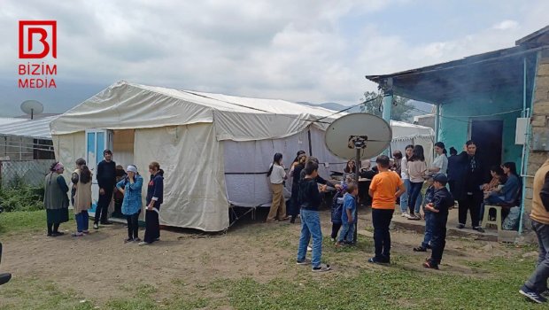 Daşkəsəndə qayınanasını öldürən gəlin evdən qaçdı &ndash; Dəhşətli qətlin TƏFƏRRÜATI &ndash; FOTO