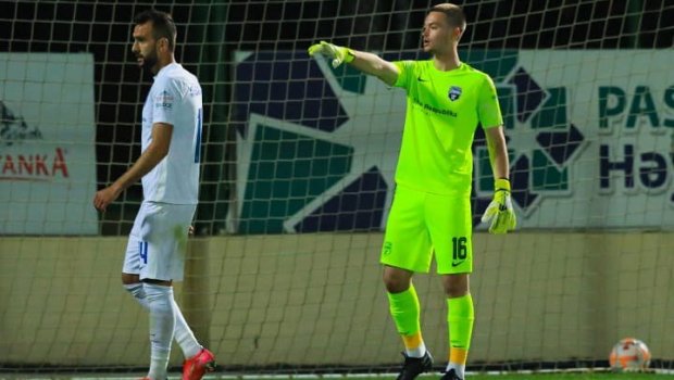 “Neftçi” millinin qapıçısını icarəyə götürdü