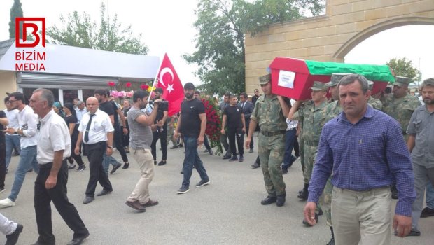 İki il əvvəl Laçında itkin düşən hərbçimizin cənazəsi Gəncədə torpağa tapşırıldı &ndash; FOTO