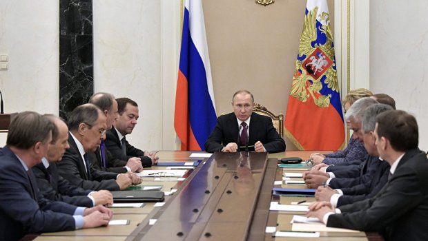 Putin Təhlükəsizlik Şurasının iclasını keçirdi - VİDEO