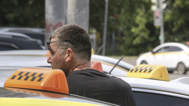 Rusiyada işləyən azərbaycanlıların NƏZƏRİNƏ