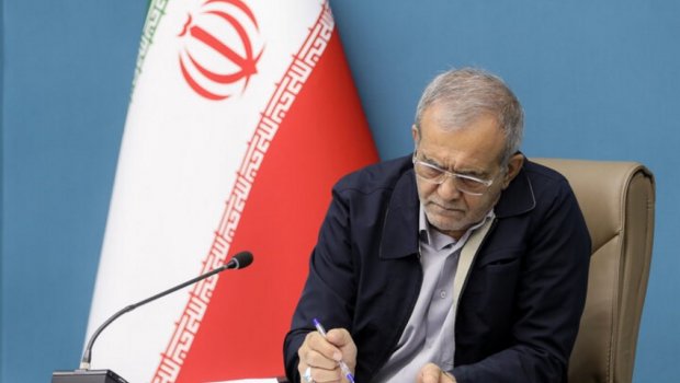 İran Prezidenti özünə yeni müavin təyin edib