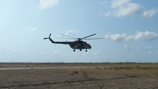 Hərbi helikopterlərimiz havaya qaldırıldı &ndash; VİDEO