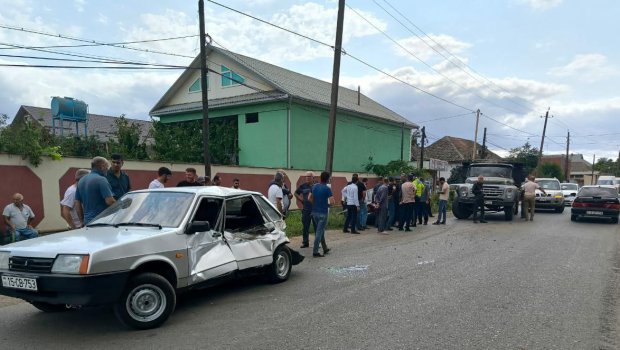 Cəlilabadda zəncirvari qəza oldu, 3 avtomobil əzildi