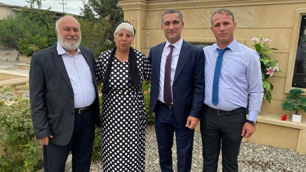 Soltan Məmmədov Buzovnada sakinlərlə görüşdü &ndash; FOTO