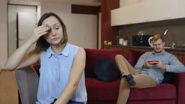 Ailədə SOYUQLUQ &ndash; Cütlüklər bir-birilərinə niyə vaxt AYIRMIRLAR?