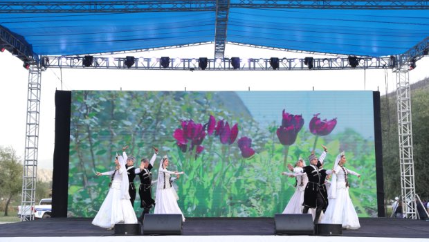 Həkəri çayının sahilində Laçın Şəhəri Gününün möhtəşəm qala-konserti KEÇİRİLDİ - FOTO