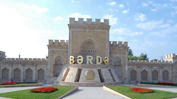 Bərdədə 22 yaşlı gənc qəbiristanlıqda qətlə yetirilib