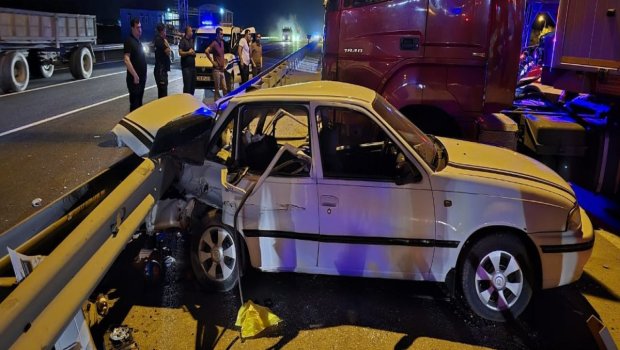 Bakı-Qazax yolunda ağır qəza: Azyaşlı vəfat etdi, ailə üzvləri xəsarət aldı