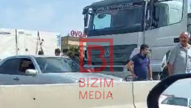 Bakı-Sumqayıt yolunda QƏZA &ndash; Yük maşını minik avtomobili ilə toqquşdu &ndash; VİDEO