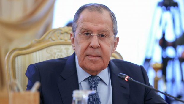 Lavrov: “Ukraynanın NATO-ya qoşulmasından söhbət gedə bilməz”