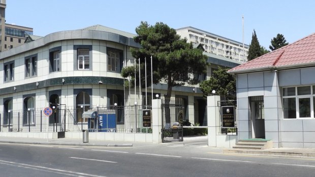 Ömürlük azadlıqdan məhrum edilmiş şəxslər səs verirlər