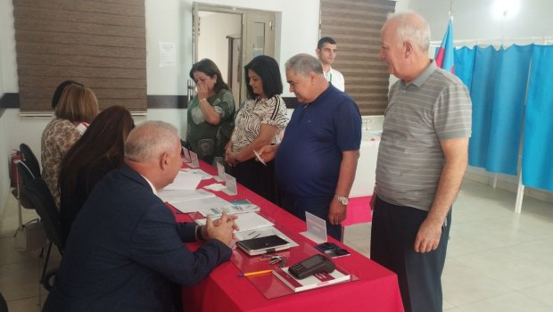 62 saylı Kürdəmir Dairə Seçki Komissiyasında seçicilərin 22.4 faizi səs verib - FOTO