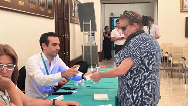 7 saylı Səbail seçki dairəsinin 5 saylı seçki məntəqəsində SON VƏZİYYƏT &ndash; FOTO