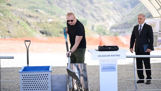 İlham Əliyev Kəlbəcərdə &ldquo;Zar&rdquo; Kiçik Su Elektrik Stansiyasının açılışında iştirak edib - FOTO
