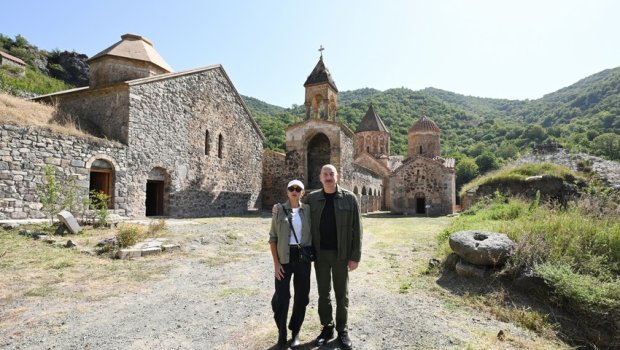 Prezident və Birinci xanım Kəlbəcərdəki Xudavəng monastır kompleksində - FOTO